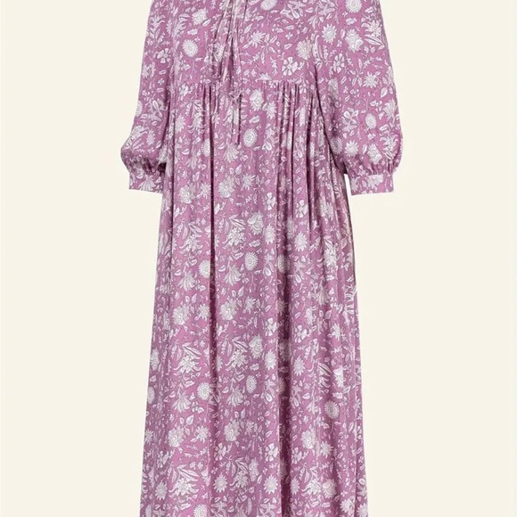 Elegant Green Floral Midi Dress - Picture 2 of 9